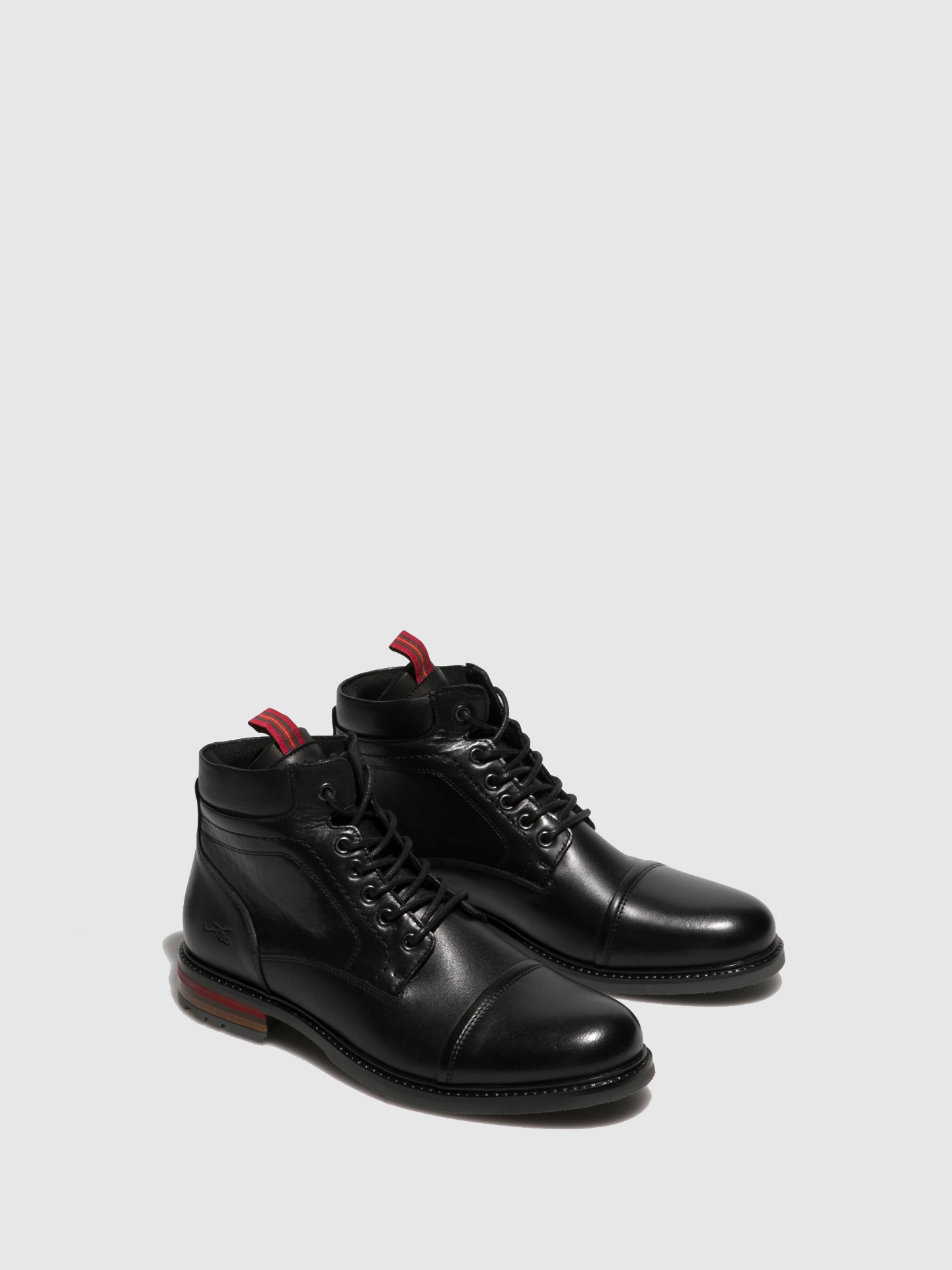 Foreva Botas com Atacadores em Preto